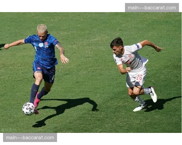 黄仁范场均传球成功率超九成 中场组织核心无可替代